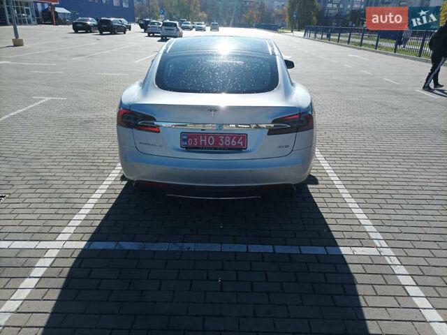 Тесла Модель С 2015 у Львові на Automoto.ua Сірий Тесла Модель С, об'ємом двигуна 0 л та пробігом 200 тис. км за 13799 $, фото 4 на Automoto.ua