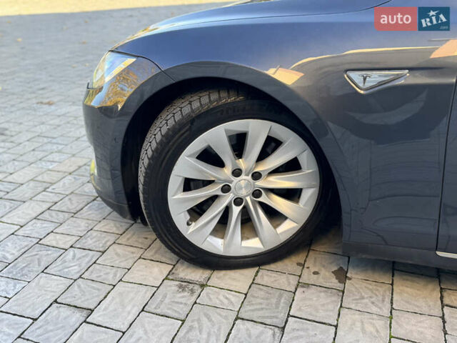 Серый Тесла Модель С, объемом двигателя 0 л и пробегом 160 тыс. км за 12999 $, фото 44 на Automoto.ua