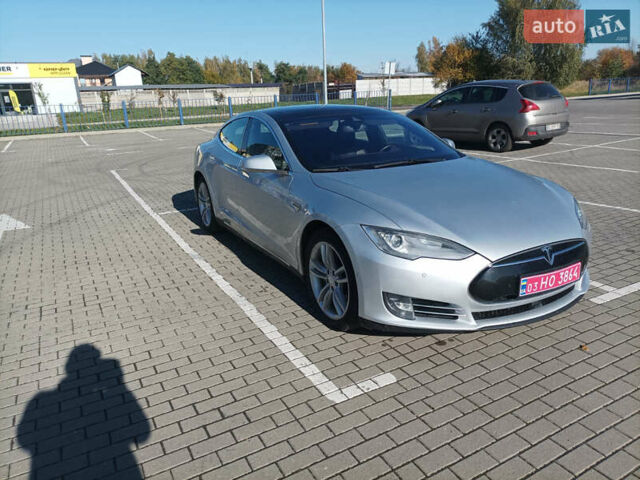 Тесла Модель С 2015 у Львові на Automoto.ua Сірий Тесла Модель С, об'ємом двигуна 0 л та пробігом 200 тис. км за 13799 $, фото 1 на Automoto.ua