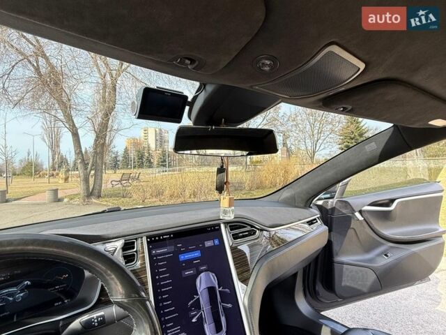 Серый Тесла Модель С, объемом двигателя 0 л и пробегом 197 тыс. км за 19500 $, фото 17 на Automoto.ua