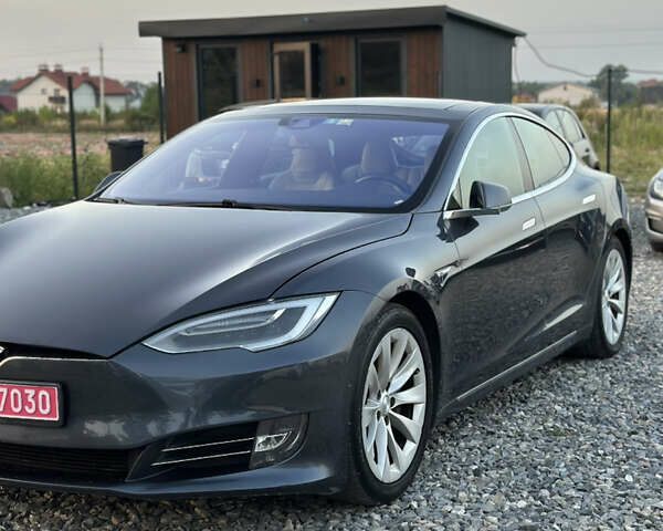 Серый Тесла Модель С, объемом двигателя 0 л и пробегом 168 тыс. км за 16200 $, фото 5 на Automoto.ua