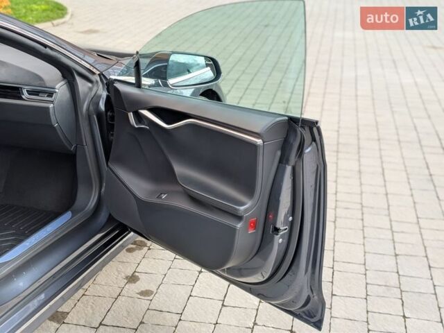 Серый Тесла Модель С, объемом двигателя 0 л и пробегом 122 тыс. км за 16800 $, фото 23 на Automoto.ua