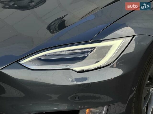 Тесла Модель С 2016 в Киеве на Automoto.ua Серый Тесла Модель С, объемом двигателя 0 л и пробегом 86 тыс. км за 23800 $, фото 4 на Automoto.ua