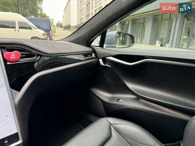 Серый Тесла Модель С, объемом двигателя 0 л и пробегом 108 тыс. км за 18000 $, фото 20 на Automoto.ua