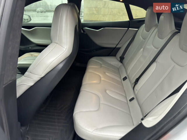 Серый Тесла Модель С, объемом двигателя 0 л и пробегом 207 тыс. км за 13899 $, фото 34 на Automoto.ua