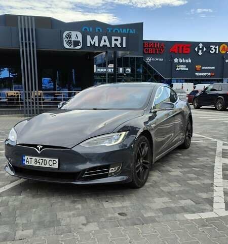 Серый Тесла Модель С, объемом двигателя 0 л и пробегом 170 тыс. км за 18300 $, фото 19 на Automoto.ua