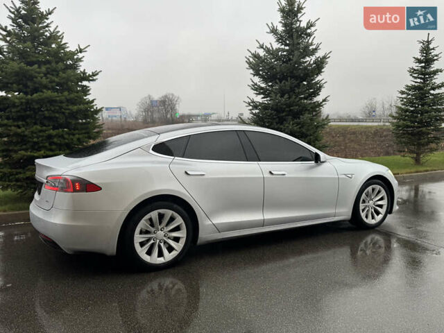 Серый Тесла Модель С, объемом двигателя 0 л и пробегом 207 тыс. км за 13899 $, фото 18 на Automoto.ua