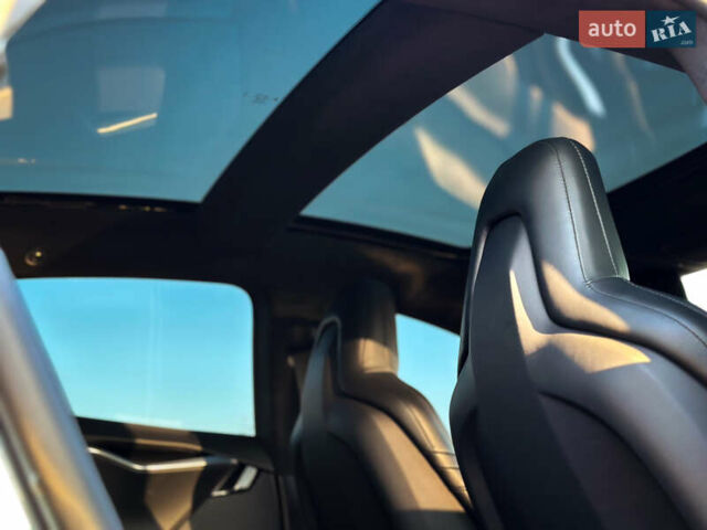 Сірий Тесла Модель С, об'ємом двигуна 0 л та пробігом 102 тис. км за 20750 $, фото 26 на Automoto.ua