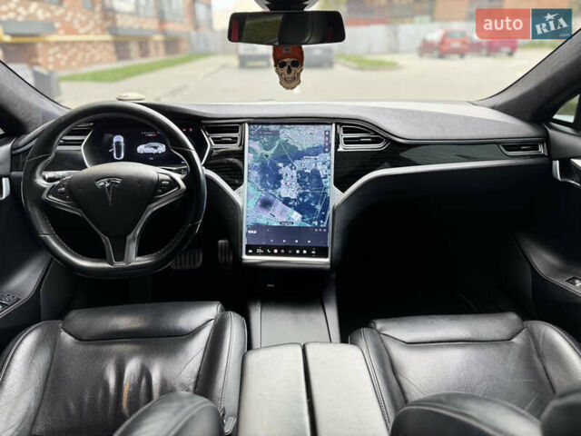 Тесла Модель С 2016 в Житомире на Automoto.ua Серый Тесла Модель С, объемом двигателя 0 л и пробегом 210 тыс. км за 15999 $, фото 15 на Automoto.ua