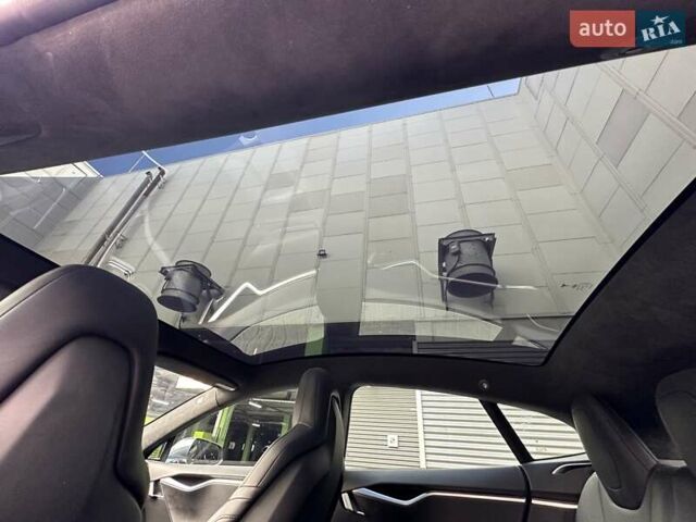 Тесла Модель С 2016 в Киеве на Automoto.ua Серый Тесла Модель С, объемом двигателя 0 л и пробегом 86 тыс. км за 23800 $, фото 31 на Automoto.ua