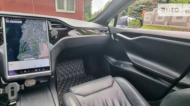 Серый Тесла Модель С, объемом двигателя 0 л и пробегом 88 тыс. км за 25000 $, фото 31 на Automoto.ua