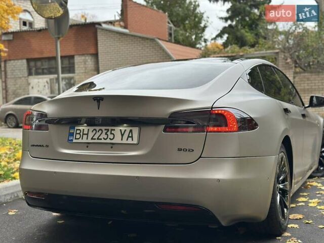 Тесла Модель С 2016 у Одесі на Automoto.ua Сірий Тесла Модель С, об'ємом двигуна 0 л та пробігом 156 тис. км за 18500 $, фото 14 на Automoto.ua