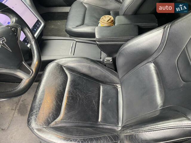 Серый Тесла Модель С, объемом двигателя 0 л и пробегом 199 тыс. км за 17700 $, фото 5 на Automoto.ua