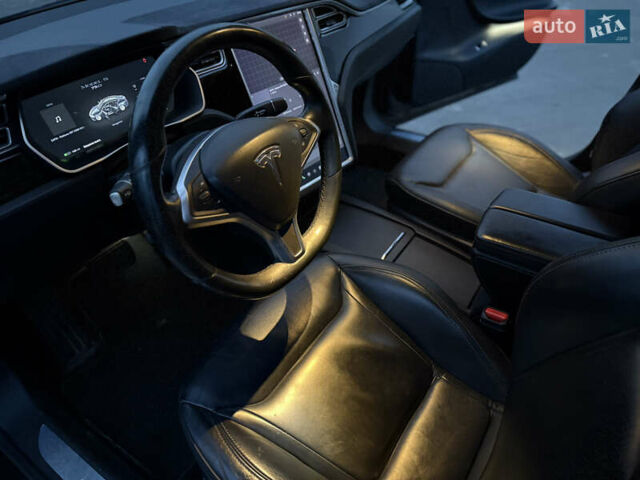 Серый Тесла Модель С, объемом двигателя 0 л и пробегом 300 тыс. км за 14700 $, фото 43 на Automoto.ua