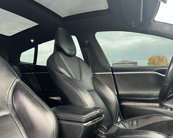 Серый Тесла Модель С, объемом двигателя 0 л и пробегом 225 тыс. км за 15900 $, фото 19 на Automoto.ua
