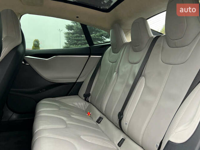 Сірий Тесла Модель С, об'ємом двигуна 0 л та пробігом 150 тис. км за 20999 $, фото 18 на Automoto.ua