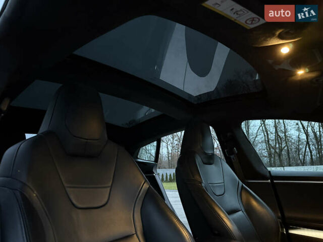 Серый Тесла Модель С, объемом двигателя 0 л и пробегом 300 тыс. км за 14700 $, фото 41 на Automoto.ua