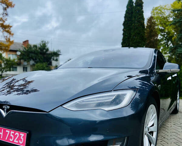 Тесла Модель С 2016 у Луцьку на Automoto.ua Сірий Тесла Модель С, об'ємом двигуна 0 л та пробігом 190 тис. км за 15500 $, фото 45 на Automoto.ua