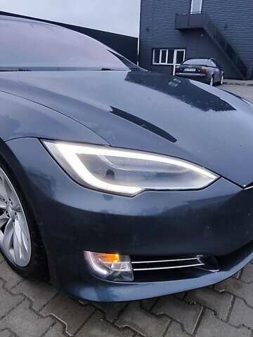 Серый Тесла Модель С, объемом двигателя 0 л и пробегом 226 тыс. км за 14800 $, фото 10 на Automoto.ua