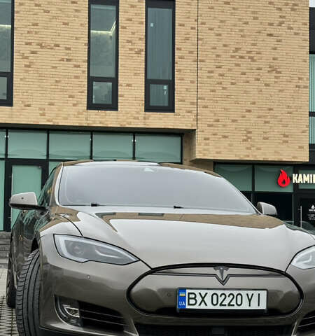 Сірий Тесла Модель С, об'ємом двигуна 0 л та пробігом 156 тис. км за 20000 $, фото 18 на Automoto.ua