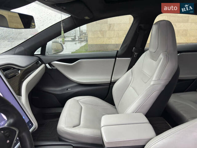 Серый Тесла Модель С, объемом двигателя 0 л и пробегом 207 тыс. км за 13899 $, фото 30 на Automoto.ua