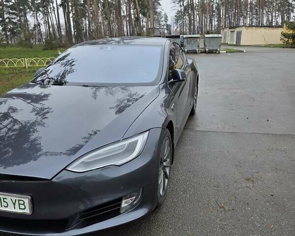 Серый Тесла Модель С, объемом двигателя 0 л и пробегом 192 тыс. км за 16900 $, фото 2 на Automoto.ua