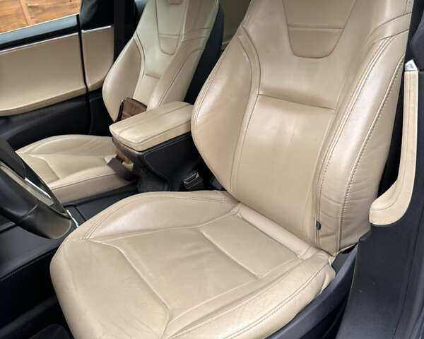 Серый Тесла Модель С, объемом двигателя 0 л и пробегом 200 тыс. км за 14400 $, фото 41 на Automoto.ua