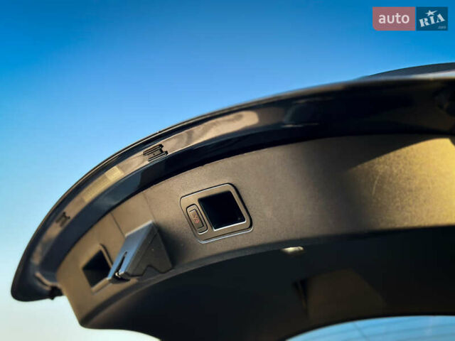 Сірий Тесла Модель С, об'ємом двигуна 0 л та пробігом 102 тис. км за 20750 $, фото 28 на Automoto.ua