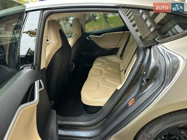 Тесла Модель С 2016 у Одесі на Automoto.ua Сірий Тесла Модель С, об'ємом двигуна 0 л та пробігом 156 тис. км за 18500 $, фото 9 на Automoto.ua