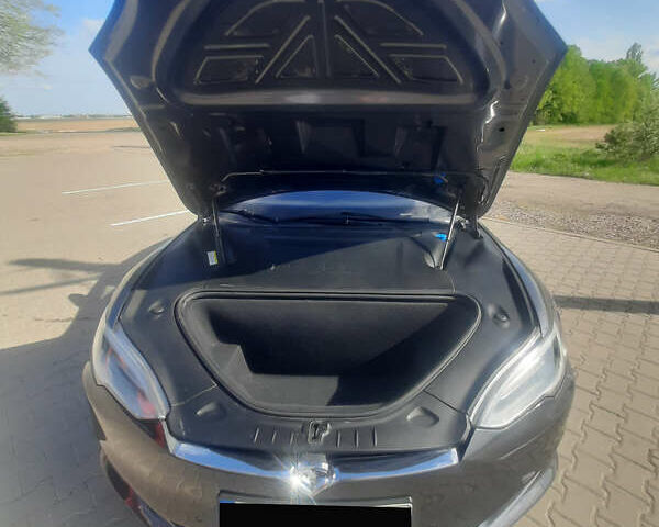 Сірий Тесла Модель С, об'ємом двигуна 0 л та пробігом 171 тис. км за 18100 $, фото 9 на Automoto.ua