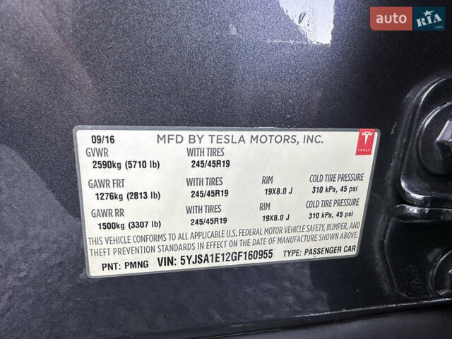 Серый Тесла Модель С, объемом двигателя 0 л и пробегом 165 тыс. км за 15500 $, фото 4 на Automoto.ua