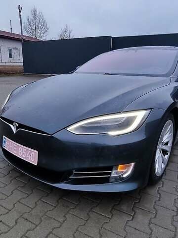 Серый Тесла Модель С, объемом двигателя 0 л и пробегом 226 тыс. км за 14800 $, фото 3 на Automoto.ua