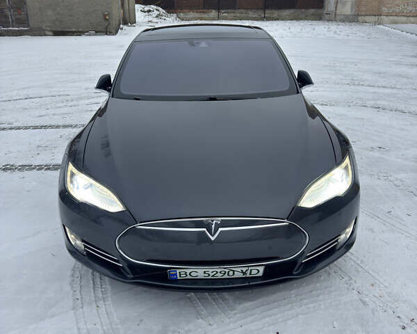 Серый Тесла Модель С, объемом двигателя 0 л и пробегом 184 тыс. км за 16500 $, фото 2 на Automoto.ua