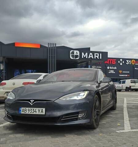 Серый Тесла Модель С, объемом двигателя 0 л и пробегом 170 тыс. км за 18300 $, фото 5 на Automoto.ua