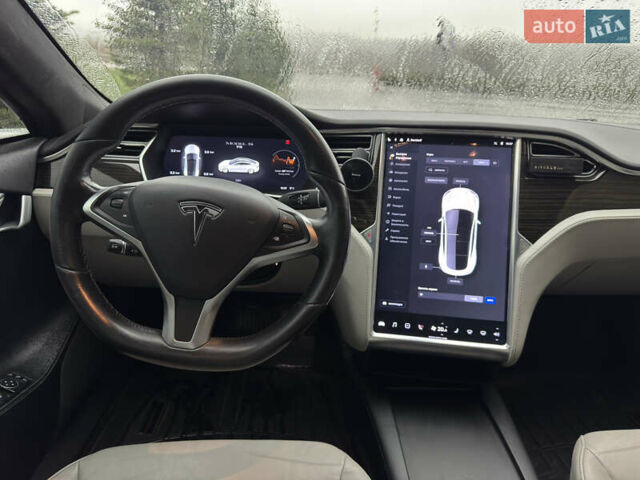 Серый Тесла Модель С, объемом двигателя 0 л и пробегом 207 тыс. км за 13899 $, фото 24 на Automoto.ua