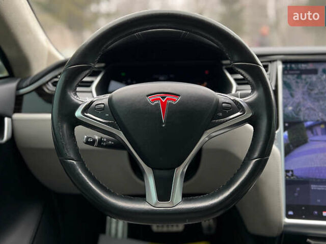 Сірий Тесла Модель С, об'ємом двигуна 0 л та пробігом 150 тис. км за 20999 $, фото 9 на Automoto.ua