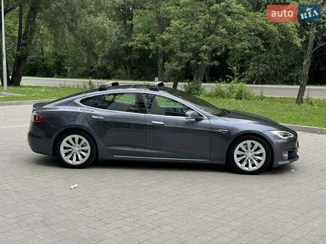 Серый Тесла Модель С, объемом двигателя 0 л и пробегом 108 тыс. км за 18000 $, фото 4 на Automoto.ua