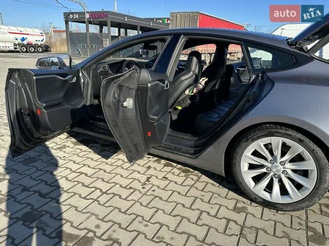 Тесла Модель С 2016 в Львове на Automoto.ua Серый Тесла Модель С, объемом двигателя 0 л и пробегом 190 тыс. км за 19200 $, фото 8 на Automoto.ua