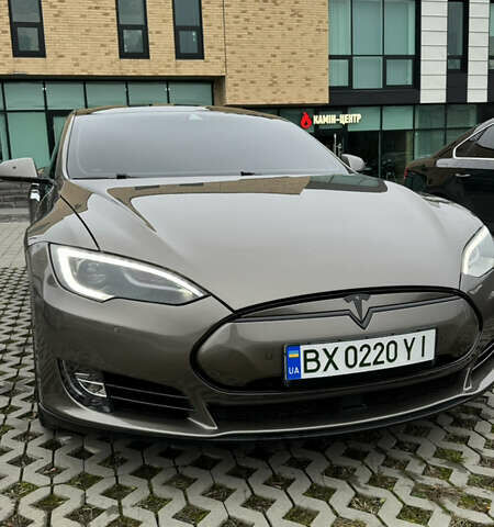 Сірий Тесла Модель С, об'ємом двигуна 0 л та пробігом 156 тис. км за 20000 $, фото 23 на Automoto.ua