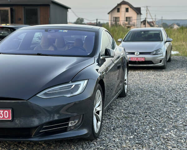 Серый Тесла Модель С, объемом двигателя 0 л и пробегом 168 тыс. км за 16200 $, фото 4 на Automoto.ua