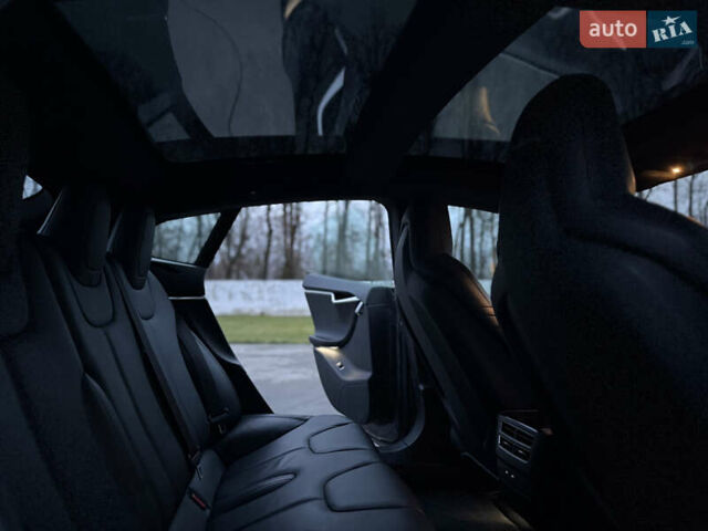 Серый Тесла Модель С, объемом двигателя 0 л и пробегом 300 тыс. км за 14700 $, фото 36 на Automoto.ua