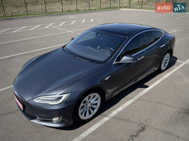 Серый Тесла Модель С, объемом двигателя 0 л и пробегом 199 тыс. км за 13999 $, фото 7 на Automoto.ua