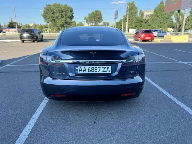 Серый Тесла Модель С, объемом двигателя 0 л и пробегом 130 тыс. км за 18300 $, фото 4 на Automoto.ua