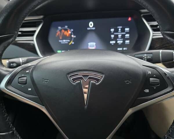 Серый Тесла Модель С, объемом двигателя 0 л и пробегом 192 тыс. км за 16900 $, фото 10 на Automoto.ua
