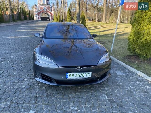 Серый Тесла Модель С, объемом двигателя 0 л и пробегом 177 тыс. км за 15900 $, фото 3 на Automoto.ua