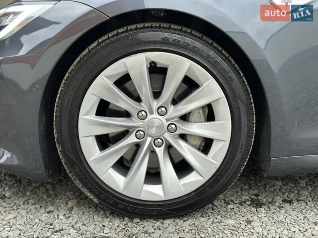 Серый Тесла Модель С, объемом двигателя 0 л и пробегом 200 тыс. км за 14400 $, фото 38 на Automoto.ua