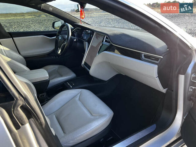 Сірий Тесла Модель С, об'ємом двигуна 0 л та пробігом 165 тис. км за 15750 $, фото 14 на Automoto.ua