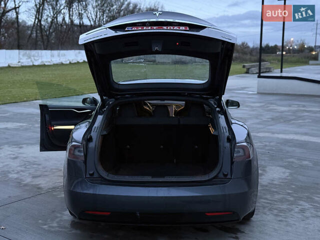 Серый Тесла Модель С, объемом двигателя 0 л и пробегом 300 тыс. км за 14700 $, фото 23 на Automoto.ua