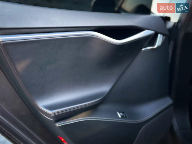 Сірий Тесла Модель С, об'ємом двигуна 0 л та пробігом 102 тис. км за 20750 $, фото 31 на Automoto.ua