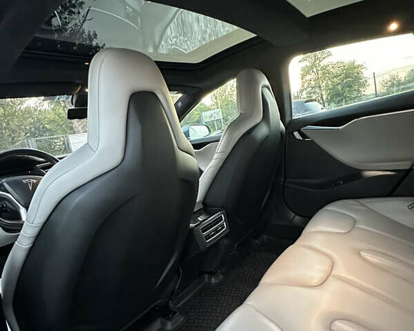 Серый Тесла Модель С, объемом двигателя 0 л и пробегом 168 тыс. км за 16200 $, фото 37 на Automoto.ua